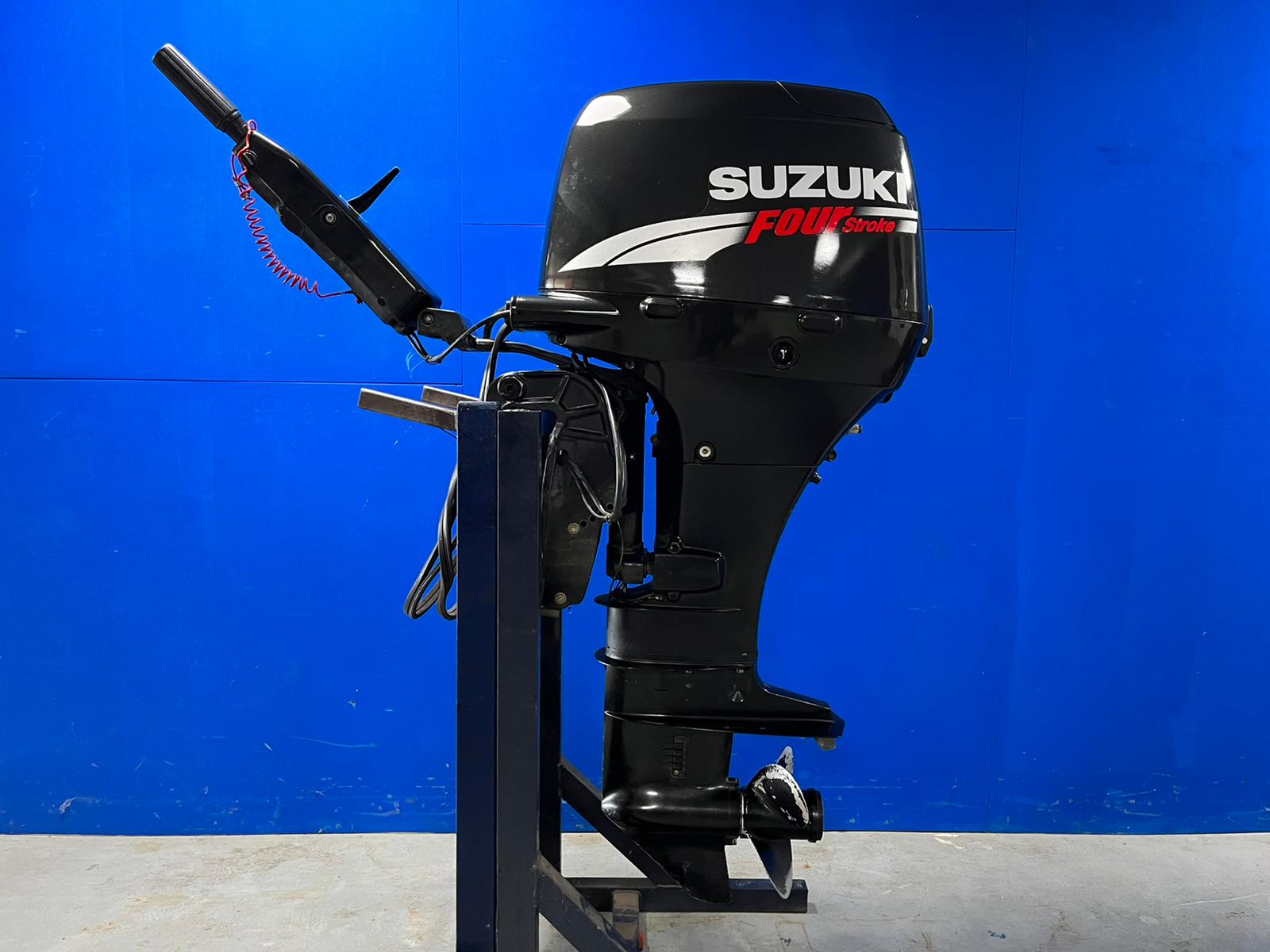 Suzuki 40 pk 4 takt main image